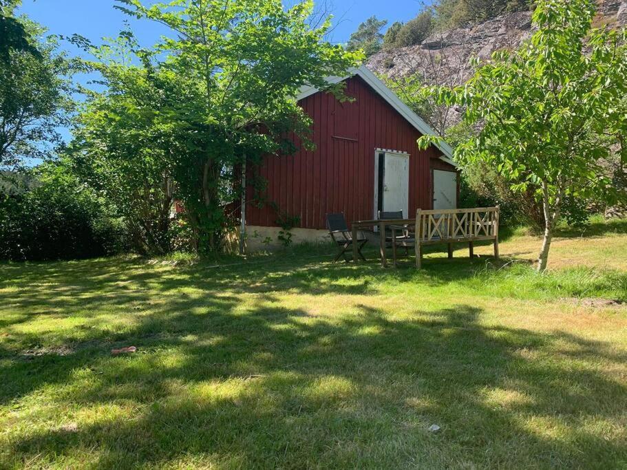 Naturnaera Gard I Tyfta Buitenkant foto